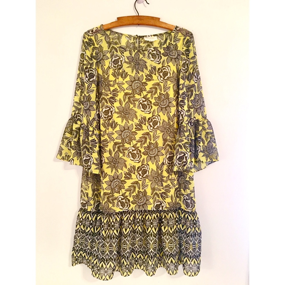 Prelude size 6 yellow floral shift dress